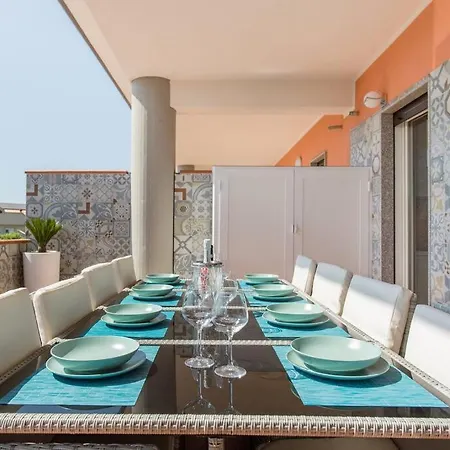 Naxos Glamour Apartment With Terrace, Parking And Etna View Giardini Naxos Exterior photo