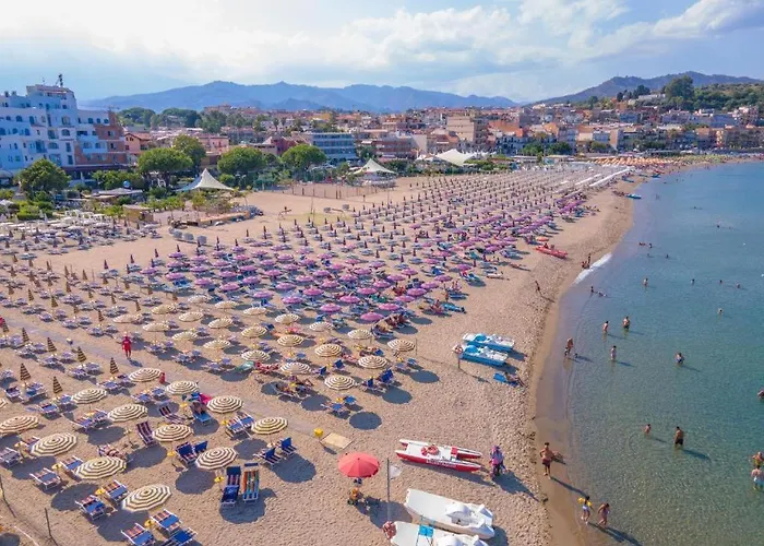 Naxos Glamour Apartment With Terrace, Parking And Etna View