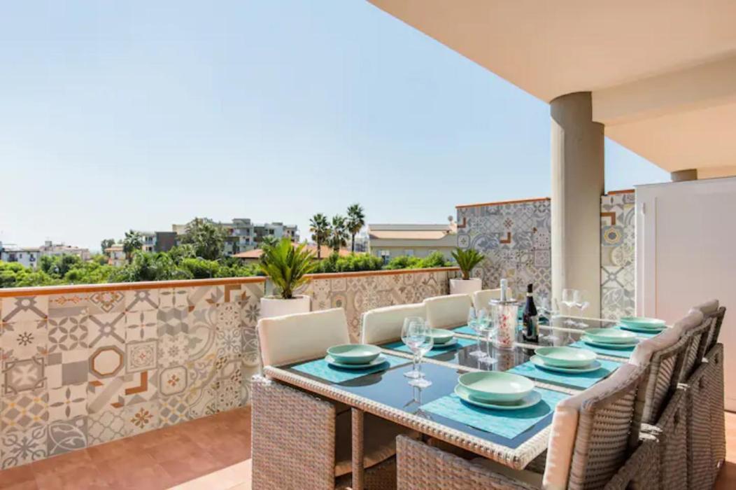 Apartment Naxos Glamour With Terrace, Parking And Etna View